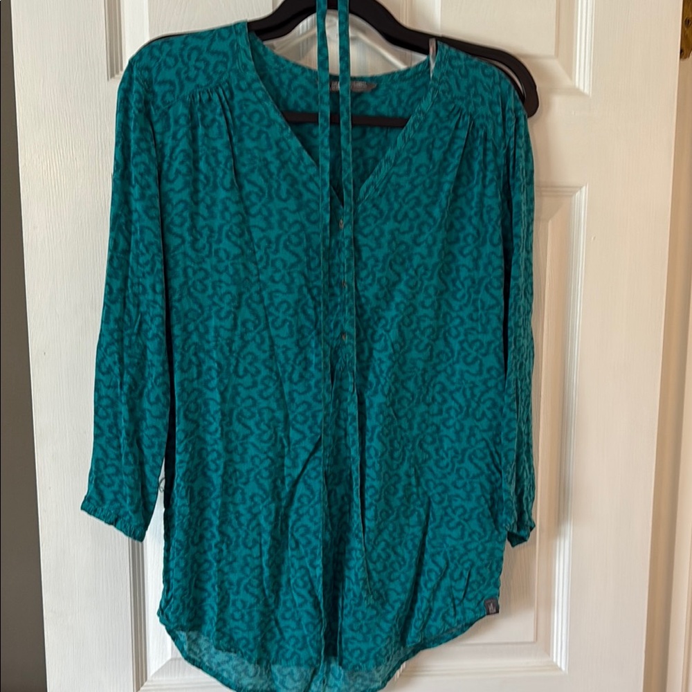 The North Face Green 3/4 Sleeve Tie Front Blouse
